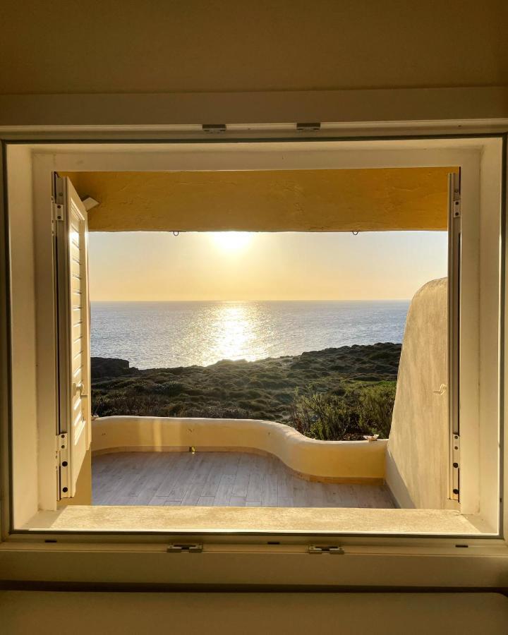 Villa Antioco Cala Sapone ภายนอก รูปภาพ